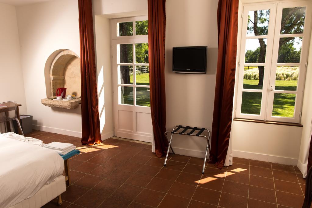 Les Cinq Sens Du Chateau Mayne Lalande Hotell Castelnau-de-Médoc Exteriör bild