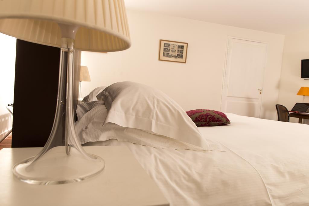 Les Cinq Sens Du Chateau Mayne Lalande Hotell Castelnau-de-Médoc Exteriör bild