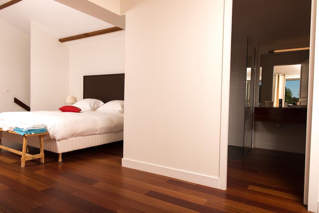 Les Cinq Sens Du Chateau Mayne Lalande Hotell Castelnau-de-Médoc Rum bild